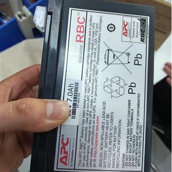 APCRBC110中村供应：SCHNEIDER 施耐德APC电源