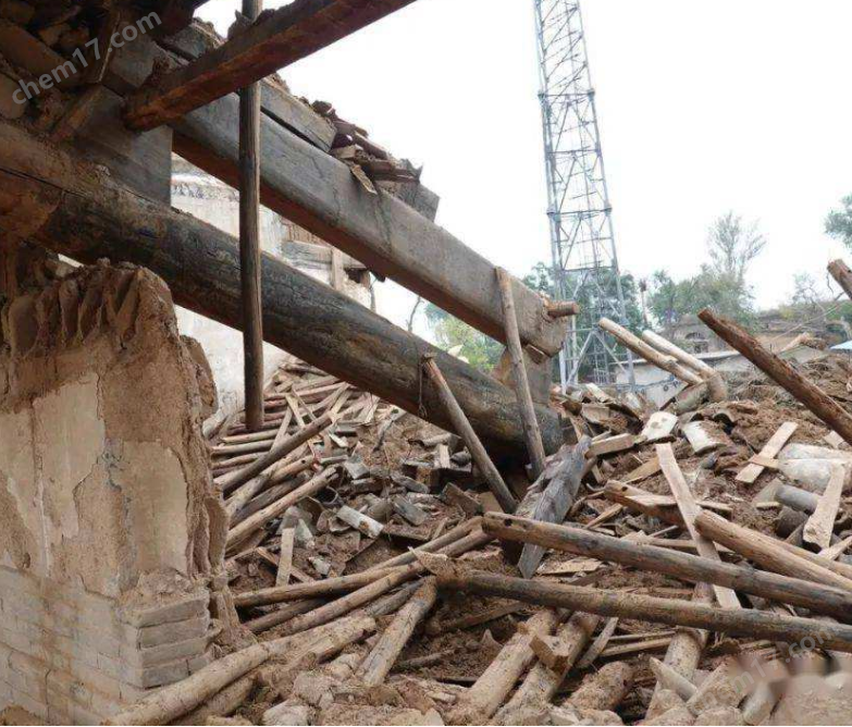 余震位移監(jiān)測儀