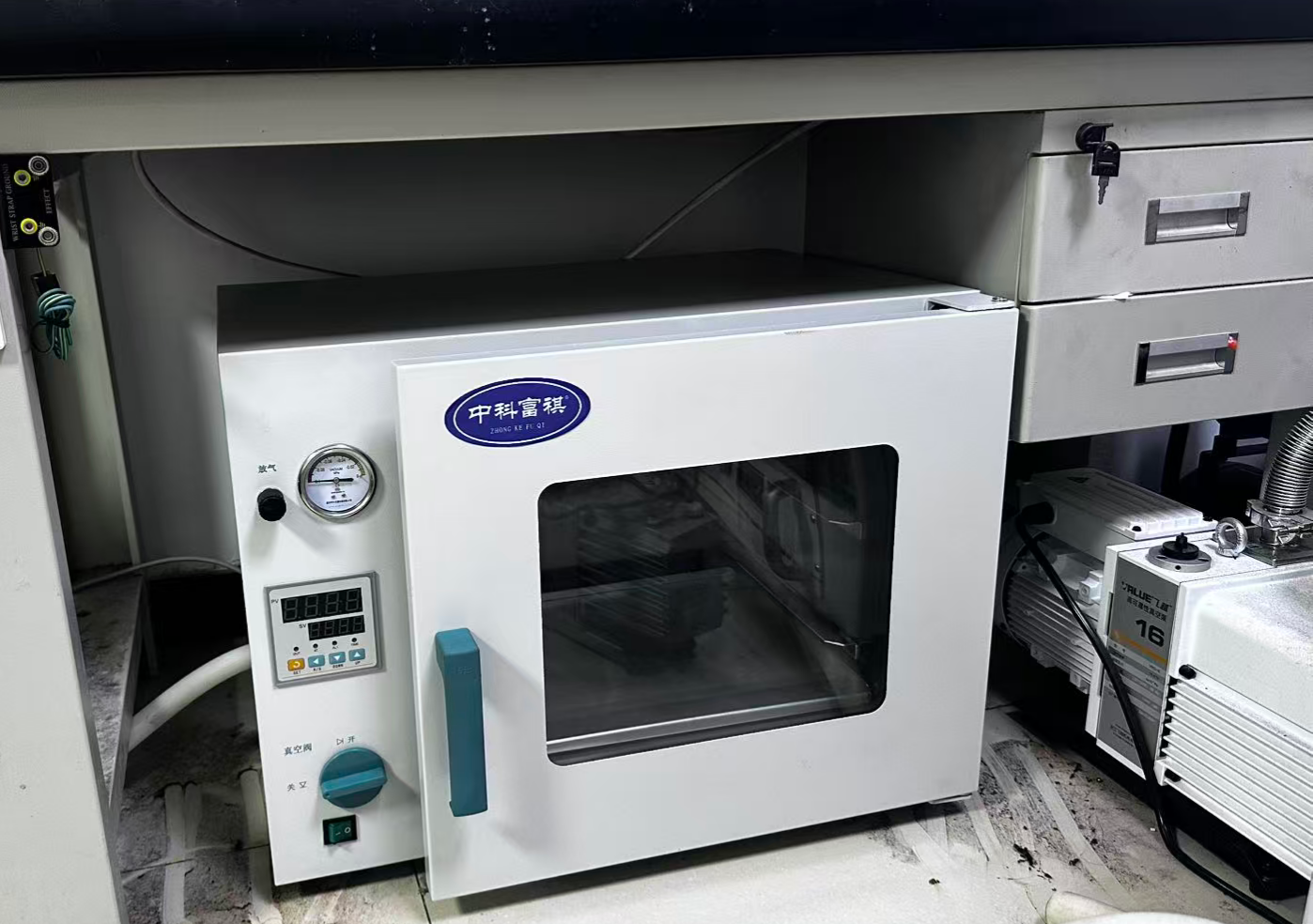 ScreenShot_2026-02-23_192134_731.png 中科百科:教您如何科学判断真空干燥箱的性能与质量